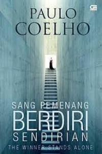Image of Sang pemenang berdiri sendirian